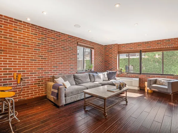 164 Bank Street image 1 of 11