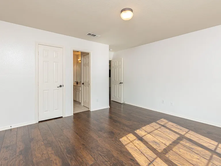 18611 Polo Meadow Dr — Photo 44