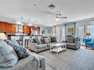 3738 Sandpiper Rd APT 433B, Virginia Beach, VA 23456