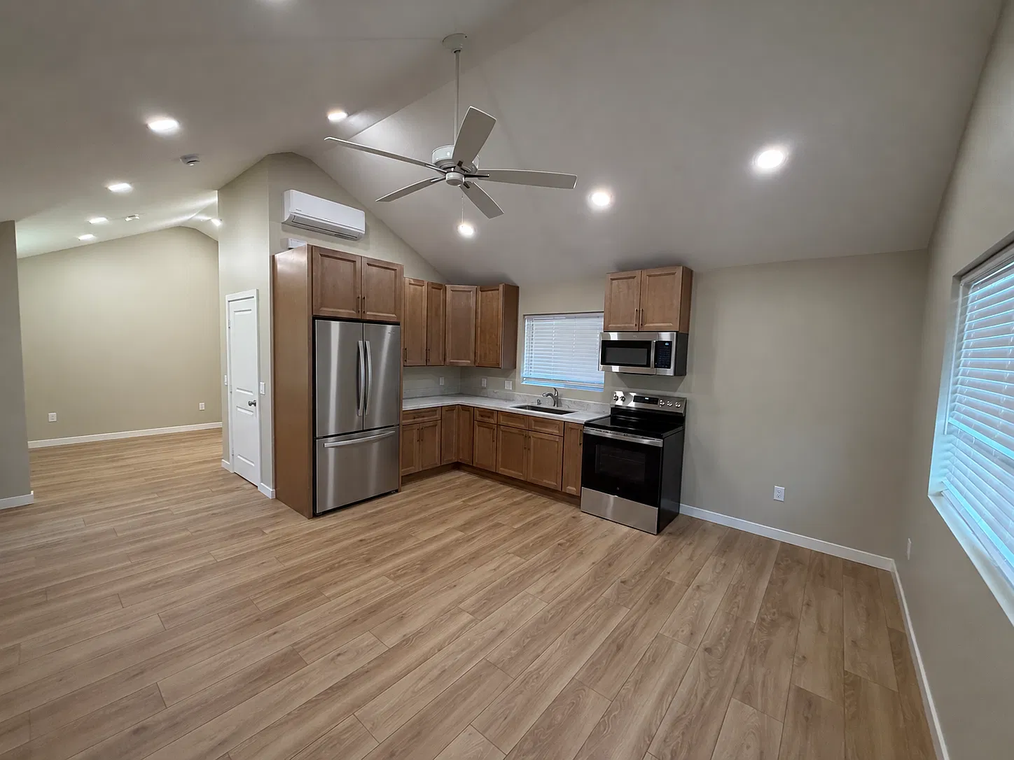 1 bed, 500 sqft, $2,200 — Photo 4