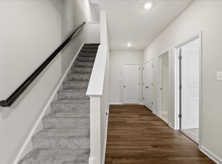 1636 Field Sparrow Ter NE, Leesburg, VA 20176