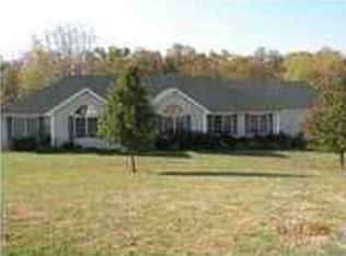 733 Stevens Ln, Bloomfield, KY 40008