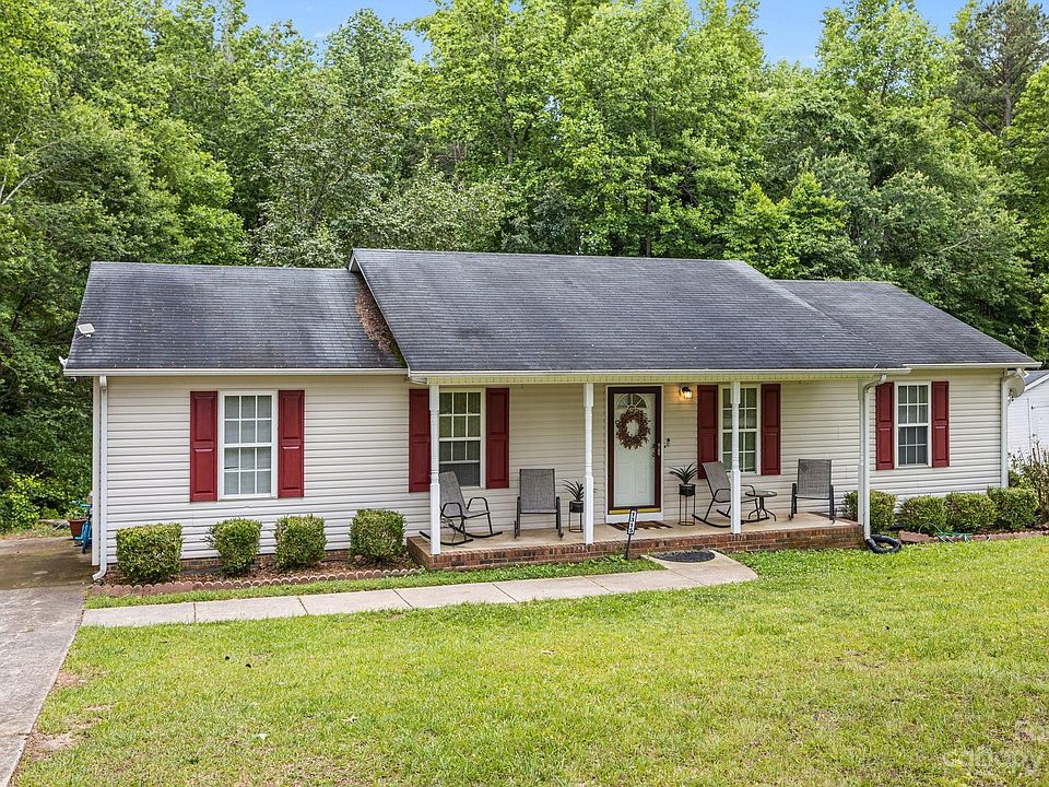 2nd image of 1315 Creekview Dr #31