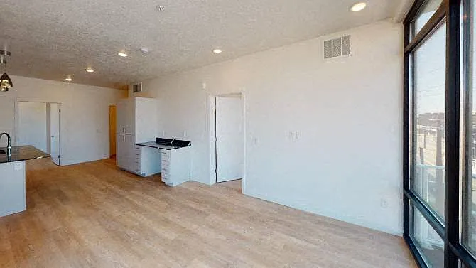 SevenO2 Main Apartments — Photo 177