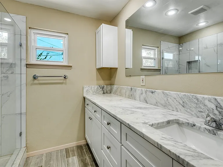 110 Crandall Rd #112 — Photo 7