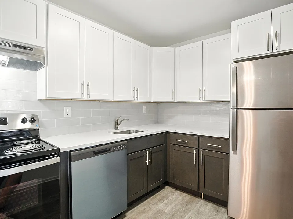Welcome to Sunnybrae Apartments, where modern elegance meets functionality in your dream kitchen. Enjoy sleek stainless steel appliances, stylish cabinetry, and ample counter space. Transform your cooking experience todayschedule a tour now!