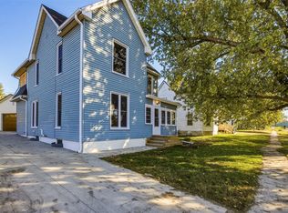 121 Grove St NW, Shellsburg, IA 52332