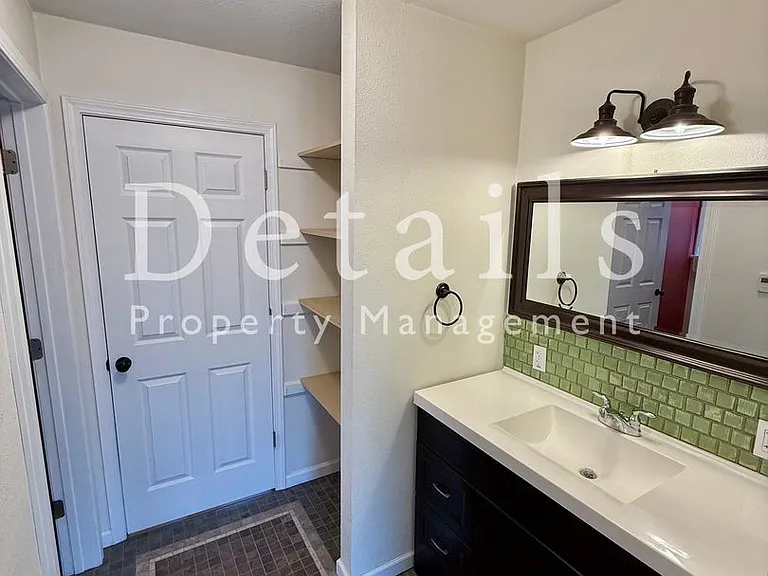 15373 NE Petterson Rd — Photo 11