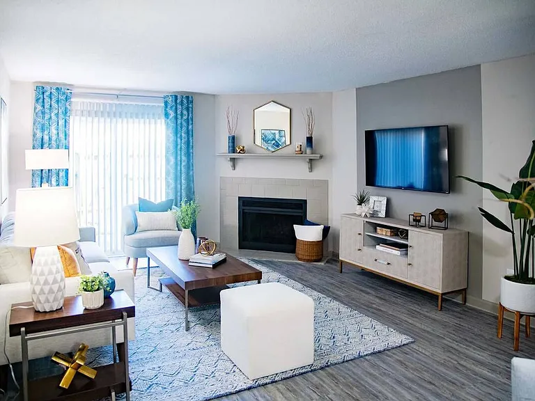 Ventana Townhomes — Photo 2
