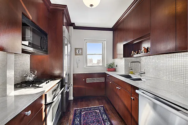 Sold by Stribling | media 15