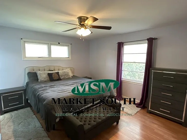 319 Sharondale Rd — Photo 7