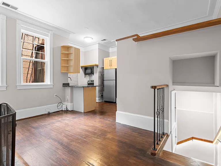 1326 Vermont Ave NW #4 — Photo 4