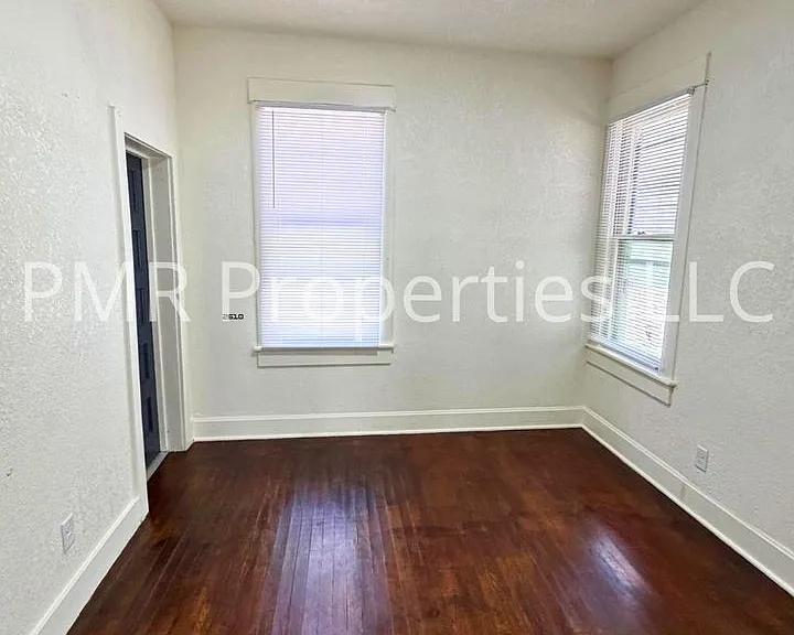 3906 Terrace Ave — Photo 3