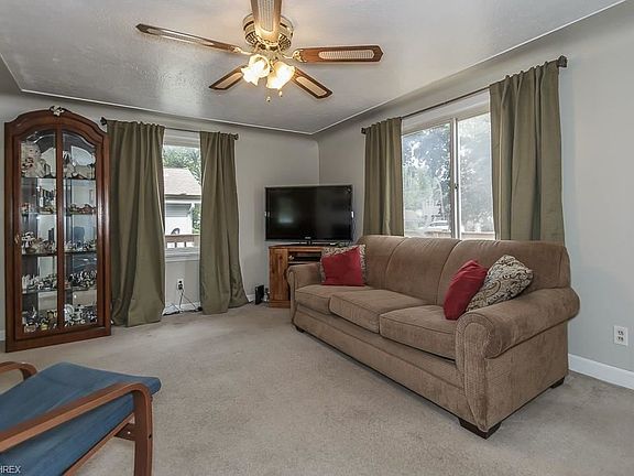 2nd image of 35520 Blanch Ave