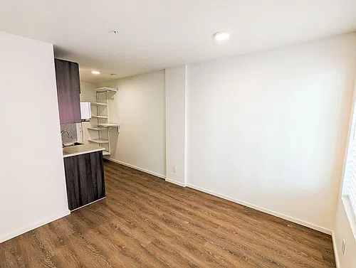 Floor plan 402
