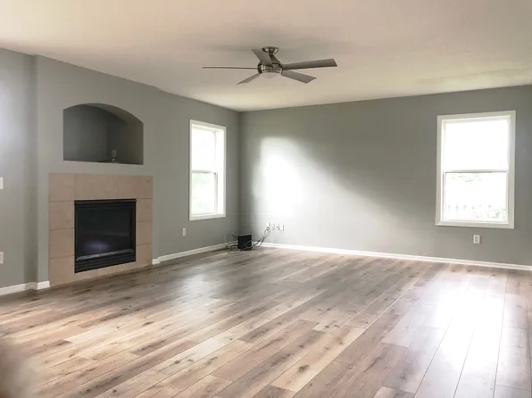 1573 Burg Ave, Saint Paul, MN 55119