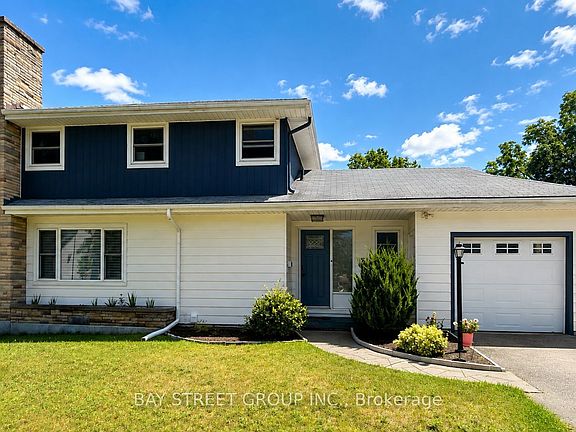 4th image of 3 Parkside Dr