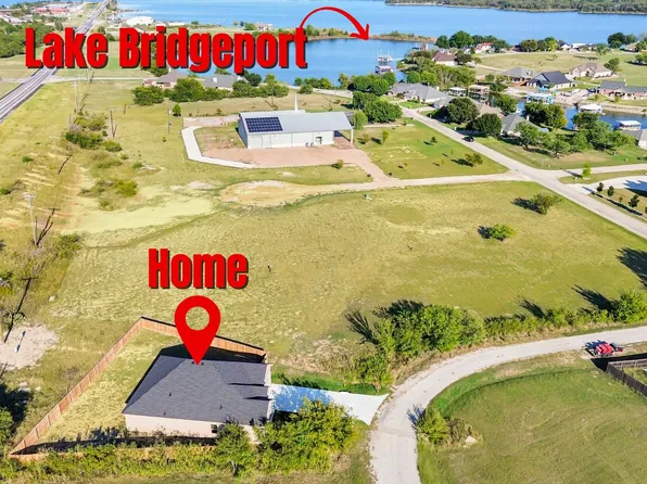 518 Dolphin Ter, Runaway Bay, TX 76426