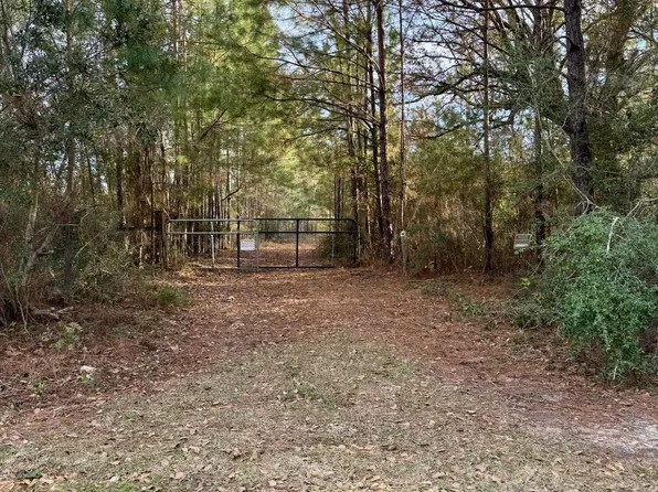 7190 Cantania Rd, Bay Saint Louis, MS 39520