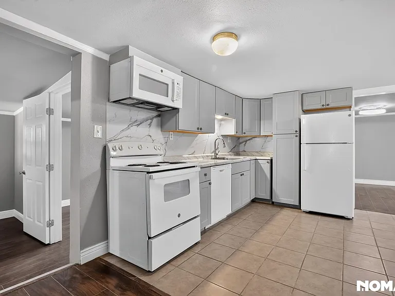 708 S Chestnut St — Photo 18