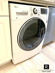 Rented by R New York