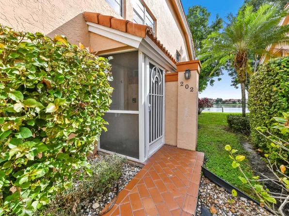 9553 Shadybrook Drive #202, Boynton Beach, FL 33437