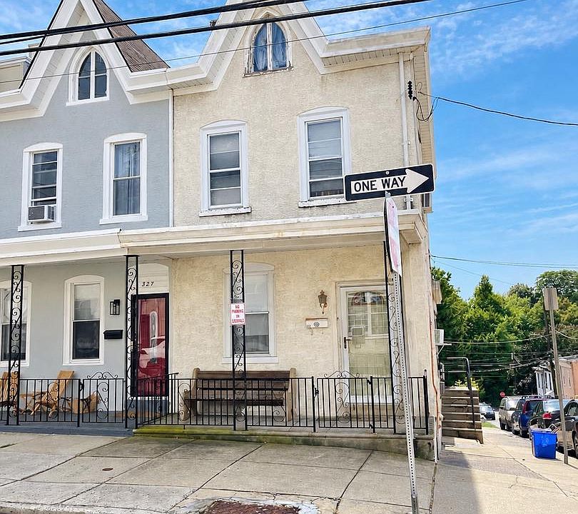 1st image of 325 Delmar St
