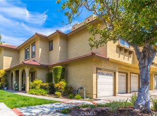 25261 Tanoak Ln, Lake Forest, CA 92630