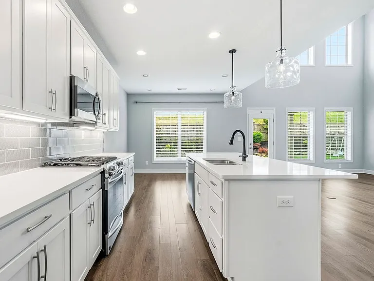 1750 Hickory Reserve Rd — Photo 3