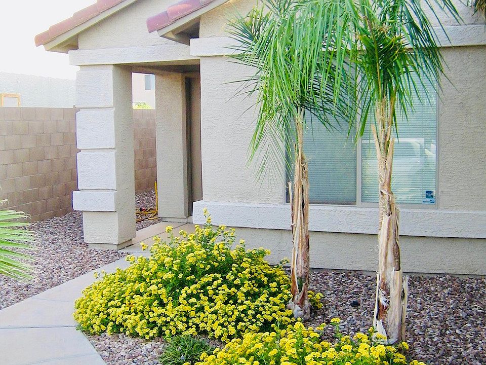 1st image of 1383 E 10th Pl