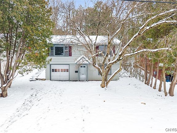 3rd image of 243 Houston Ave