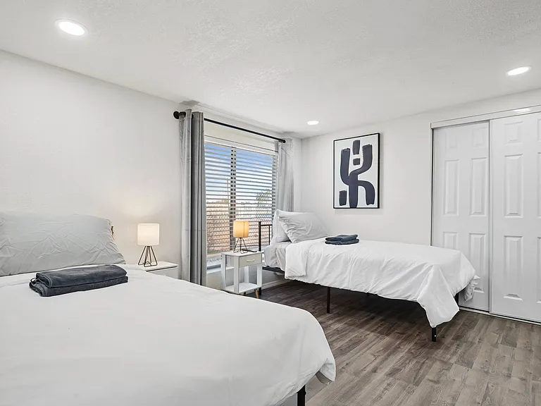 4026 W Grant St #1 — Photo 21