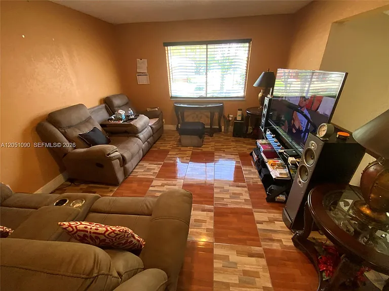 2215 NW 59th Ave #72 — Photo 6