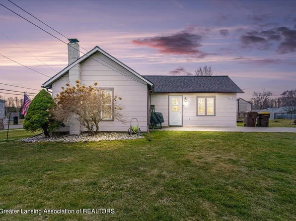 486 Booth St, Grand Ledge, MI 48837