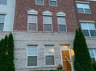 22672 Parkland Farms Ter, Ashburn, VA 20148
