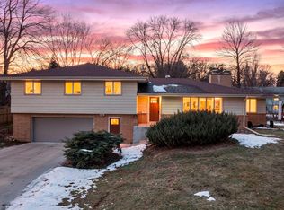 6704 Limerick Ln, Edina, MN 55439