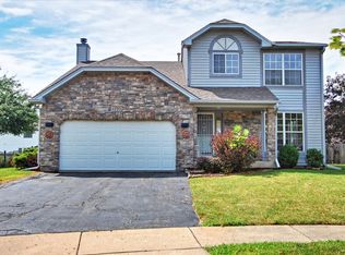 1229 Basswood Ct, Elgin, IL 60120