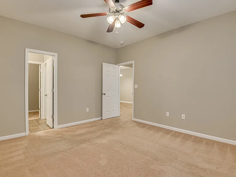 205 Old Berzelia Rd — Photo 6