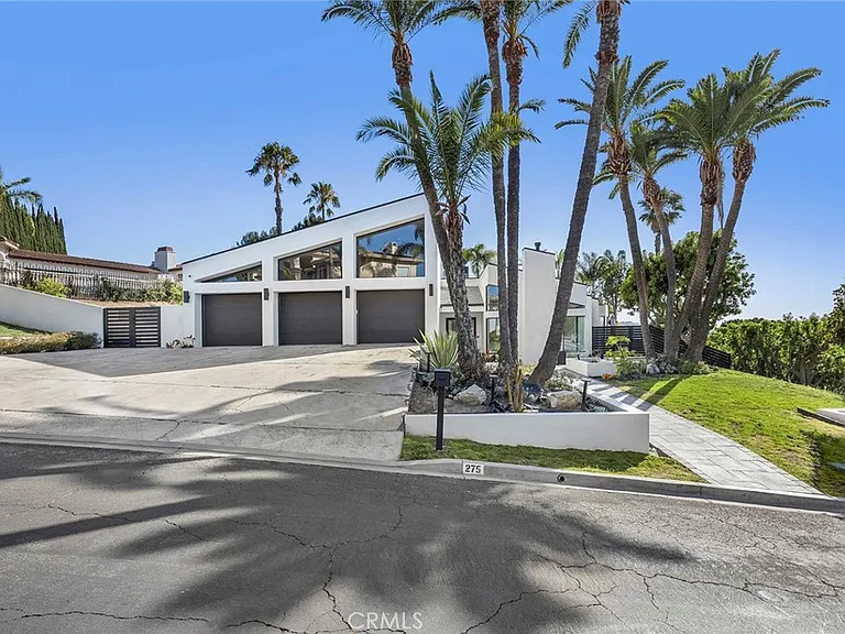 275 S Owens Dr — Photo 1