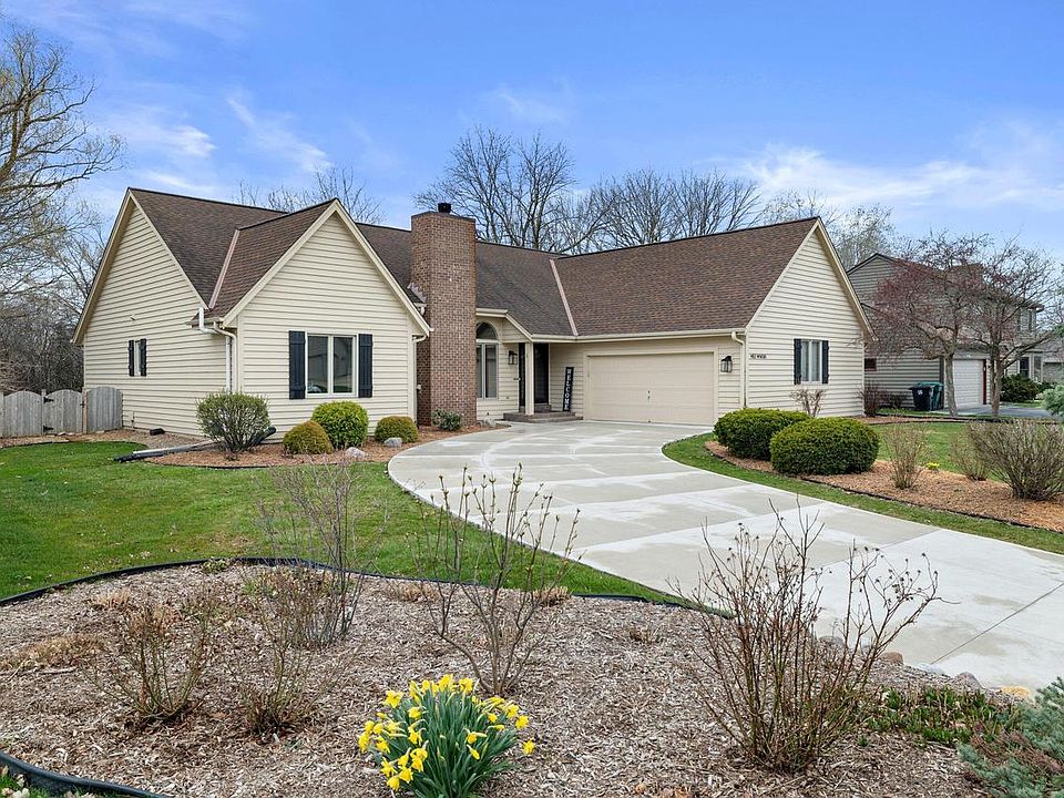 1st image of N52W14361 Thornhill DRIVE