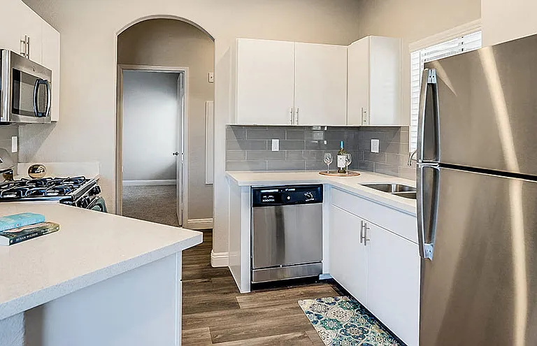 Bella Solara Apartment Homes — Photo 5
