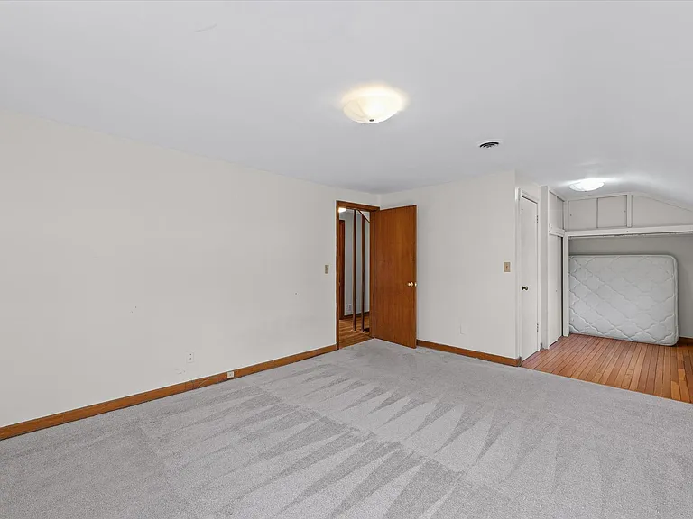 207 W Vermont Ave — Photo 16