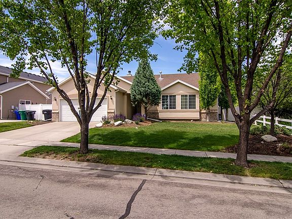 2nd image of 4862 W Park Vale Dr