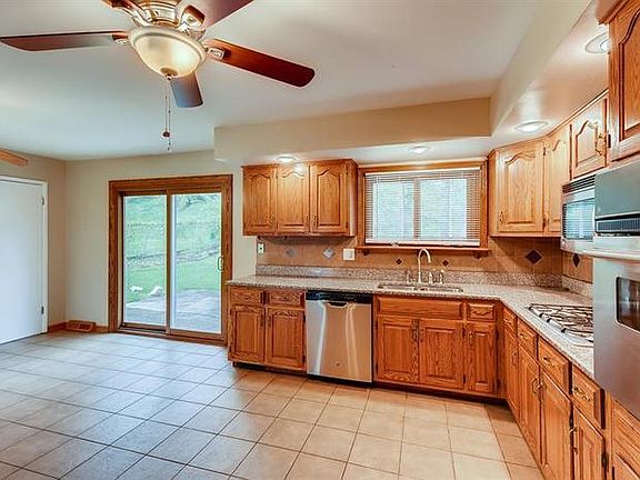 4th image of 15235 Hiawatha Trl