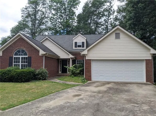 6778 Oakhurst Ct, Douglasville, GA 30134