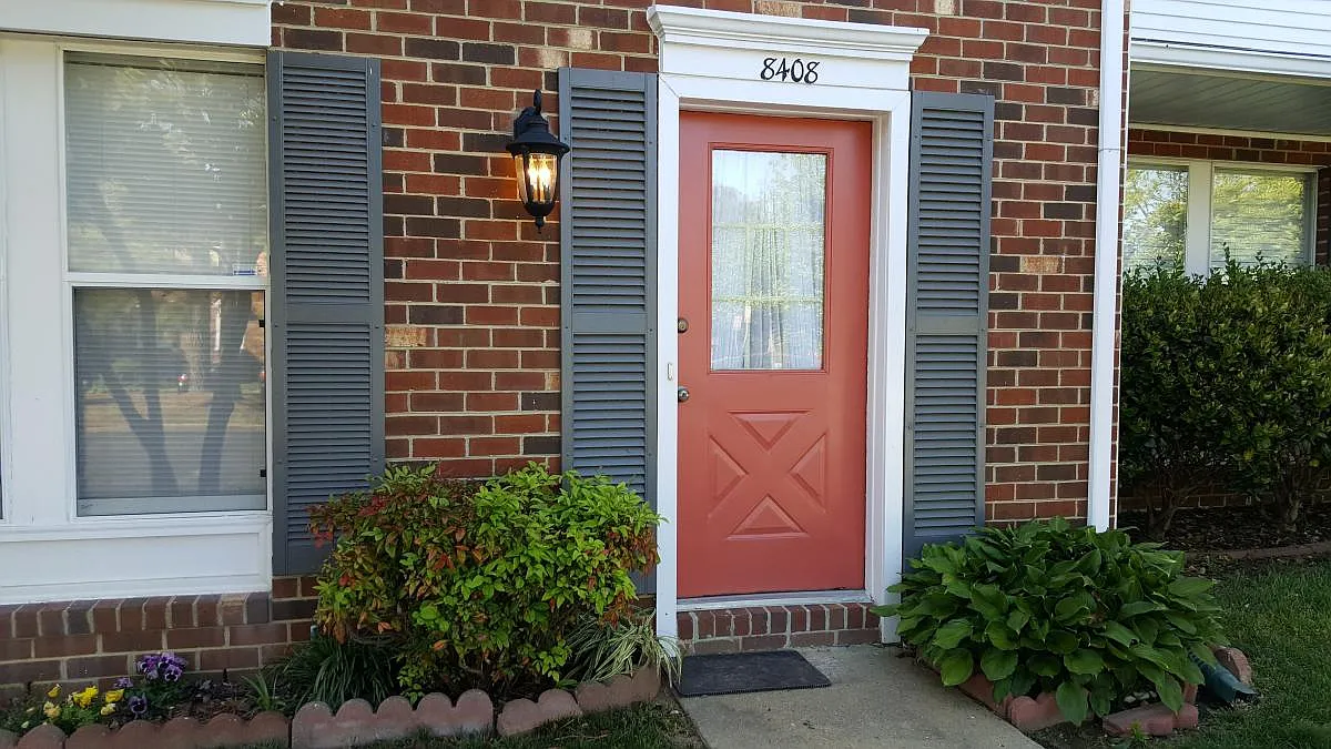 2 bed, 1.5 bath, 1120 sqft, $1,875 — Photo 1