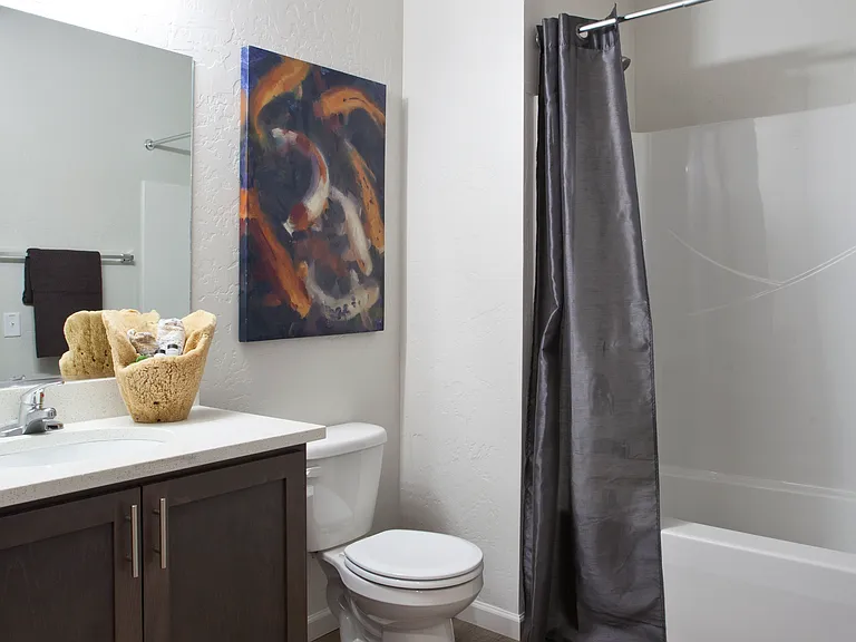 Prairie Pointe Apartments and Townhomes — Photo 74