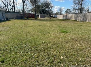 1405 Guillory St, Westlake, LA 70669