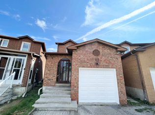 15 Duxford Cres, Markham, ON L3R 7B1
