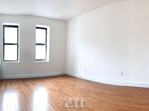 5th image of 403 Saint Johns Pl APT 3A